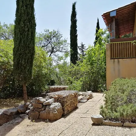 Appartement T2 36 M2, Rdc De Villa, Clim, Gd Jardin Clos, Animx Ok, Quartier Mt Faron Très Calme, Wifi, Parking