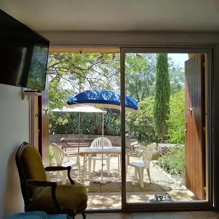 T2 36 M2, Rdc De Villa, Clim, Gd Jardin Clos, Animx Ok, Quartier Mt Faron Tres Calme, Wifi, Parking Apartment *
